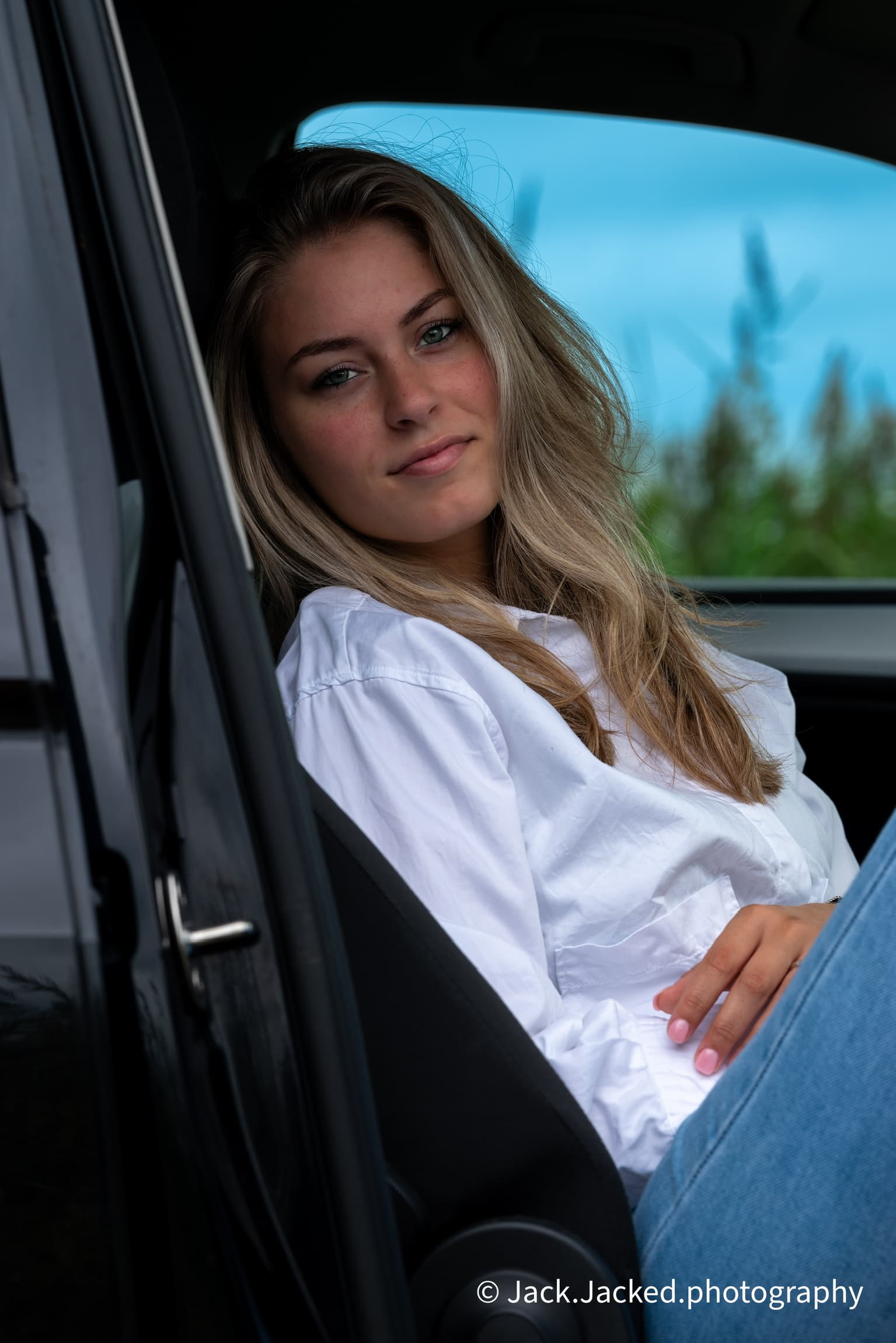 outdoor beauty shoot
