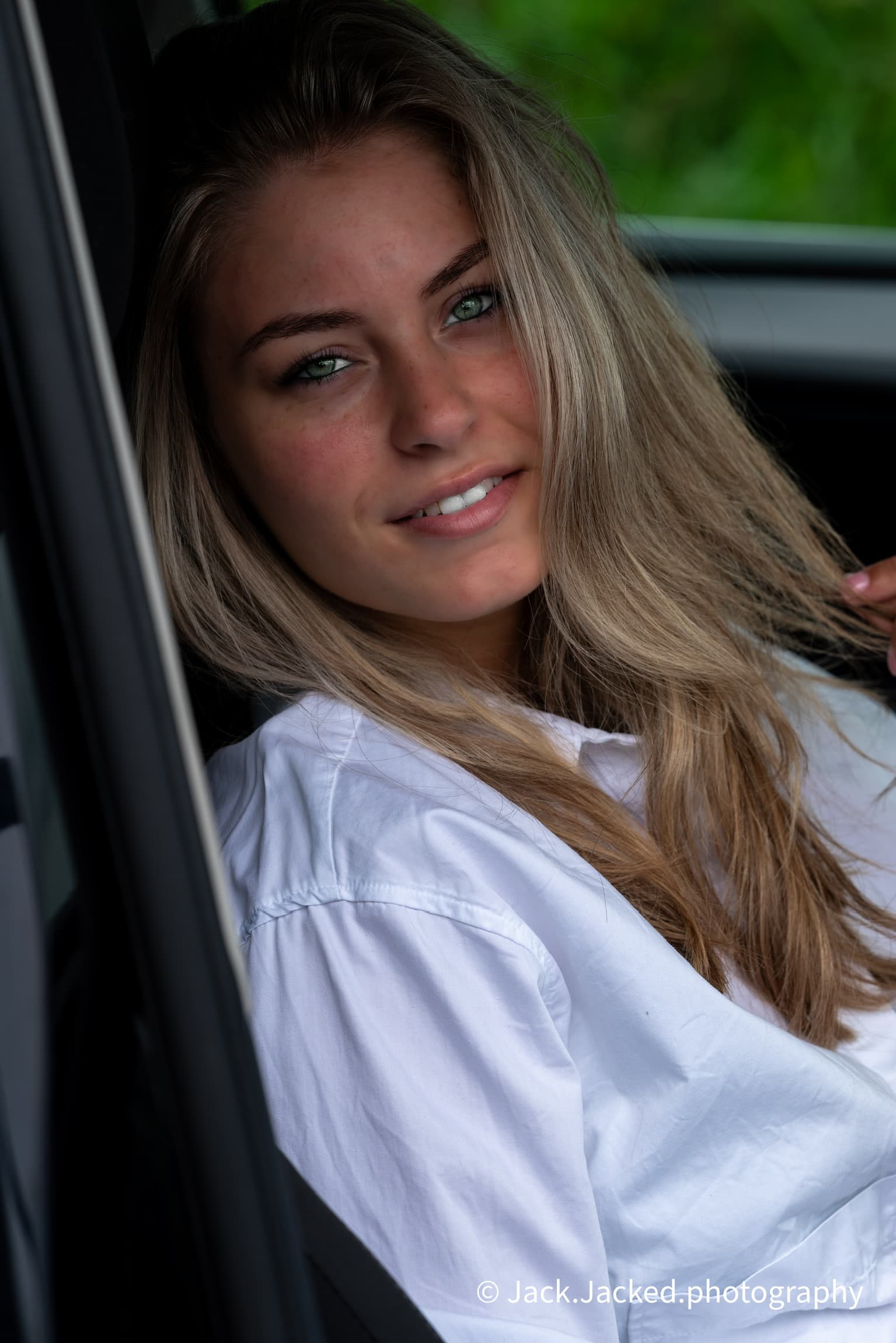outdoor beauty shoot